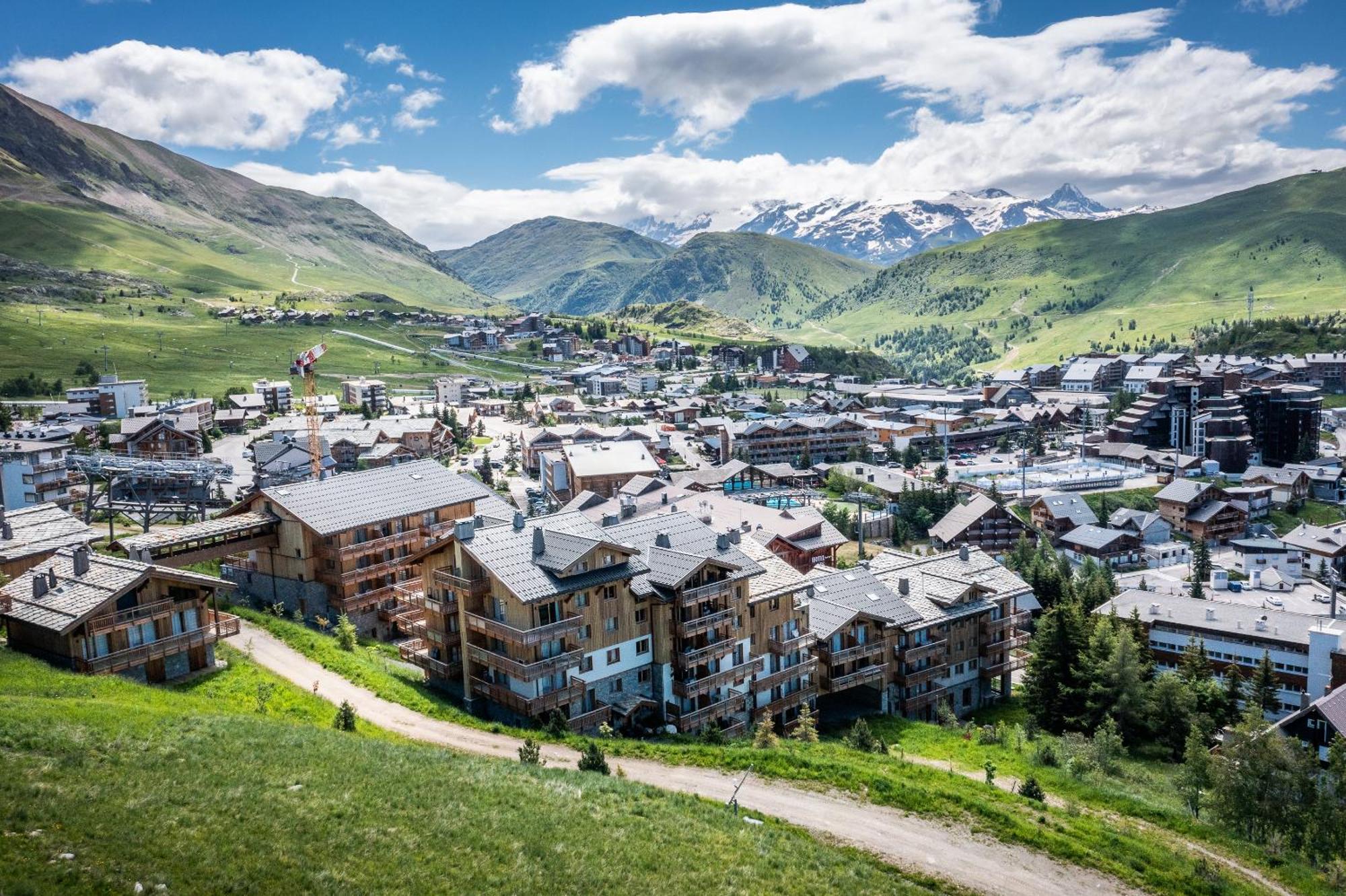 Residence Hameau De Clotaire Alpe D'Huez - By Emerald Stay Exterior foto